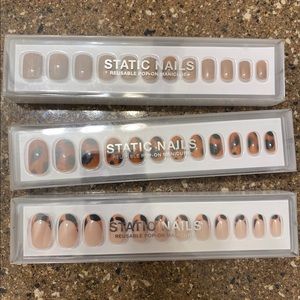 STATIC reusable nails
